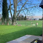 4 Bed In Penrith Oc-89353 *