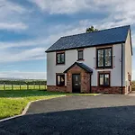 4 Bed In Penrith Oc-89353