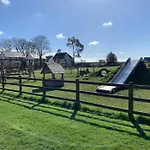 4 Bed In Penrith Oc-89353