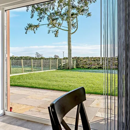 度假居 4 Bed In Penrith Oc-89353 *