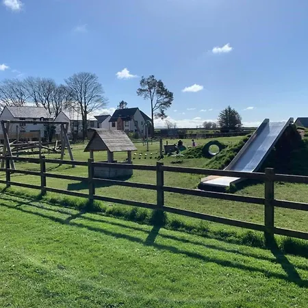 4 Bed In Penrith Oc-89353