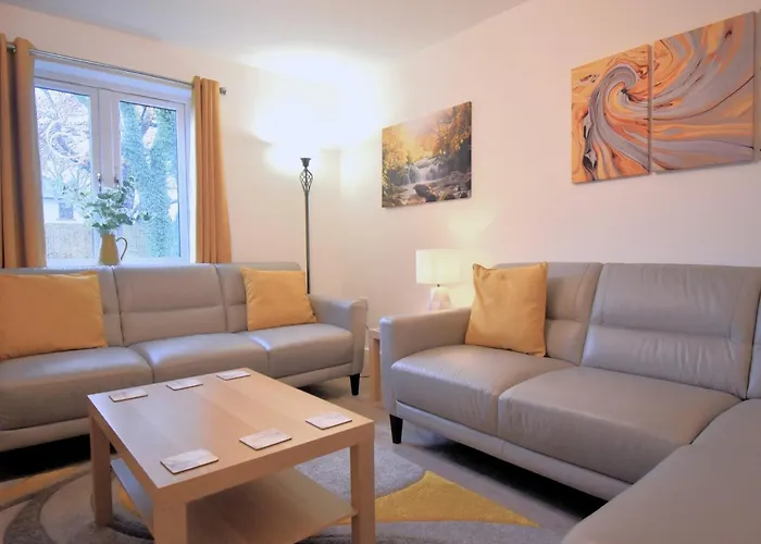 4 Bed In Penrith Oc-89353