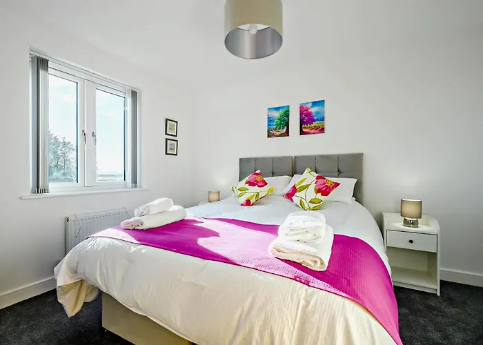 4 Bed In Penrith Oc-89353